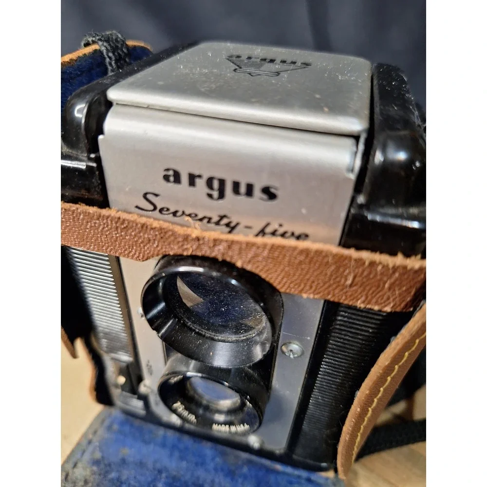 Vintage Argus Seventy-five 75mm Lumar Lens 620 Film Camera with Leather Case USA